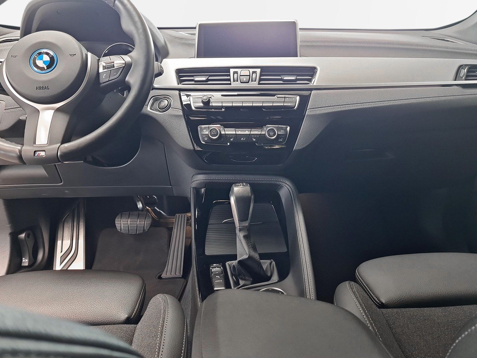 BMW X1 xDrive25e M-Sport - Samsaru's Car Outlet