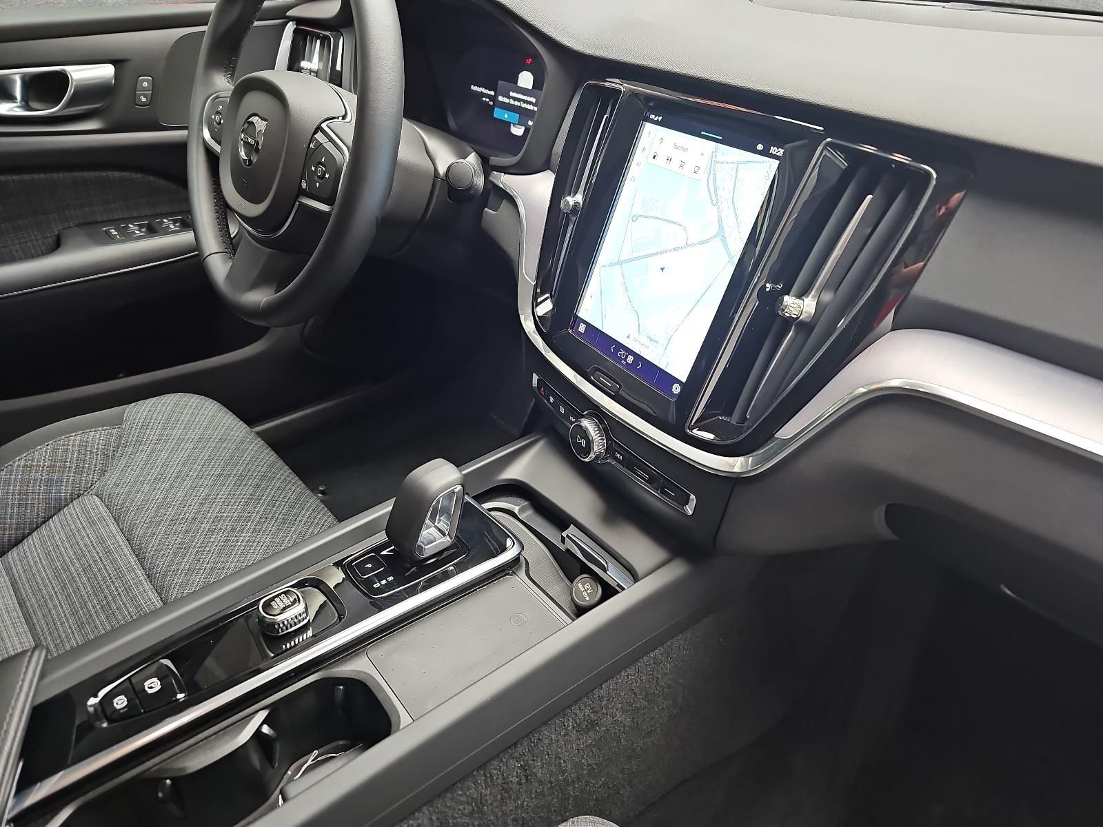 Volvo S60 B4 AUTO. CORE NAVI LED GOOGLE KAMERA LM17