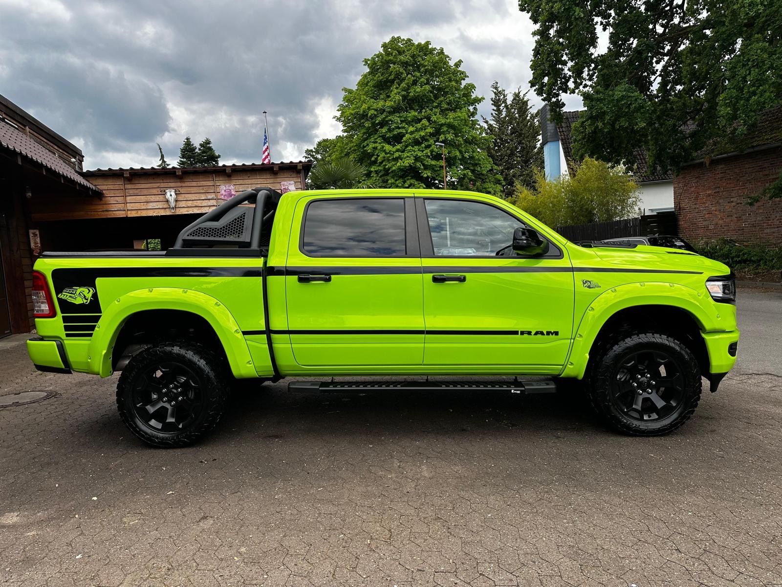 Dodge LIMITED*V8*4X4*AHK*LED*BÜGEL*OFFROAD*GARANTIE*