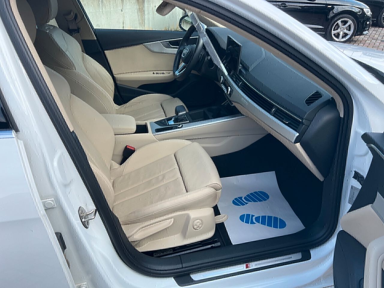 Audi A4 Avant 40 TDI S tronic S line - Samsaru's Car Outlet