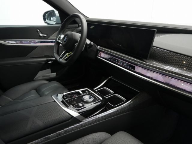 BMW 740 d xD M-Sport Pano 21'' Iconic Executiv-Loung