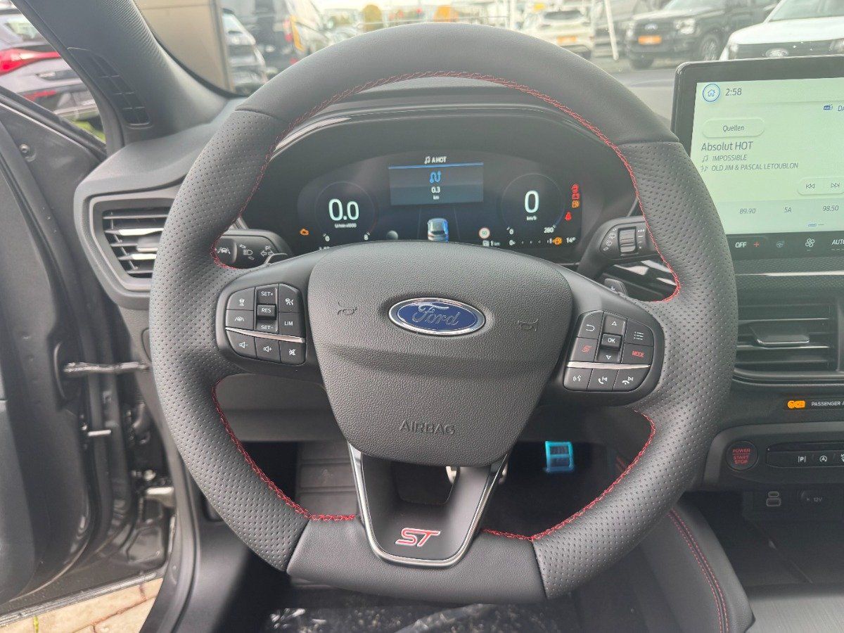 Ford Focus Turnier ST X *LED*Navi*Fahrer-Assistenzpak