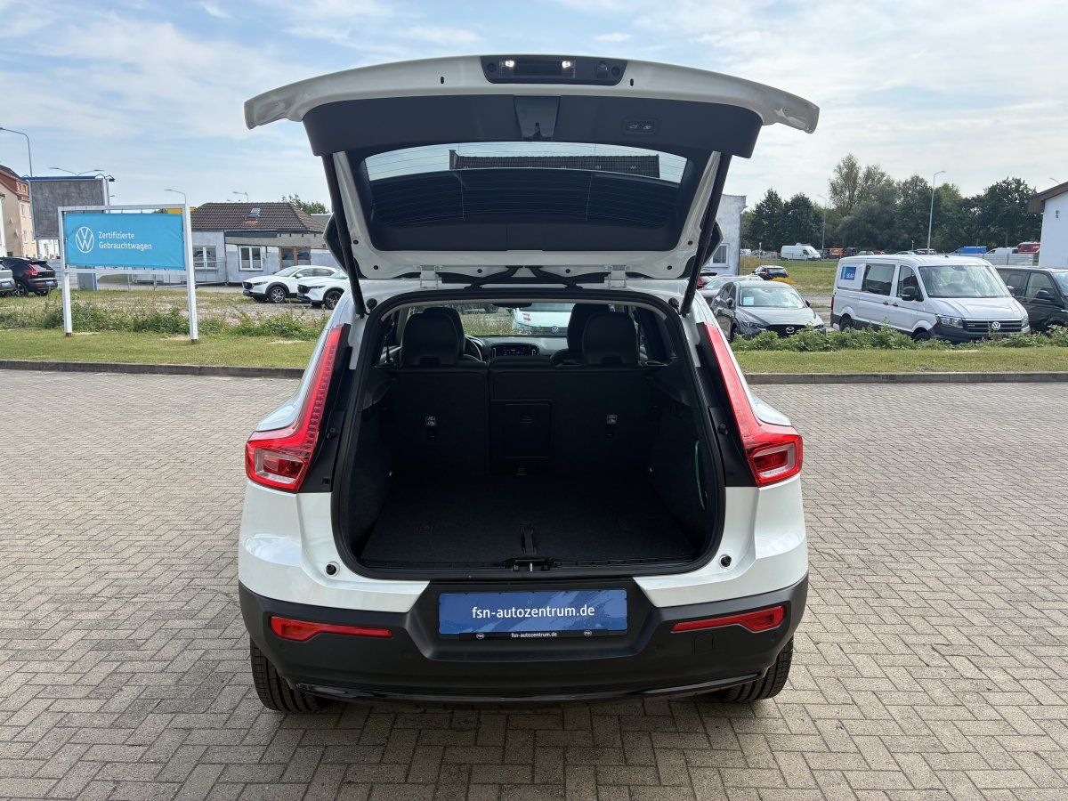 Volvo XC40 B4 Ultra Dark Memory inkl. Winterräder