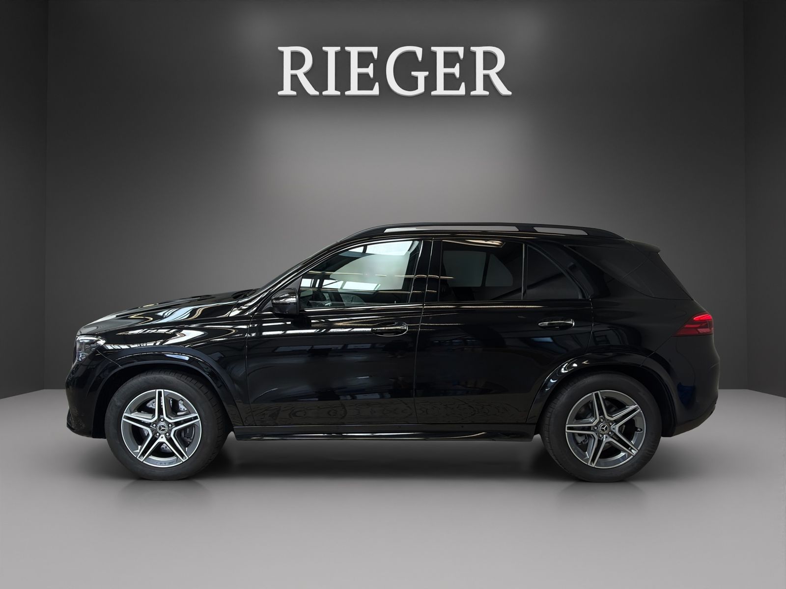 Mercedes-Benz GLE 450 d 4M AMG*AHK*Pano*MEMORY*HUD*Airmatic*++