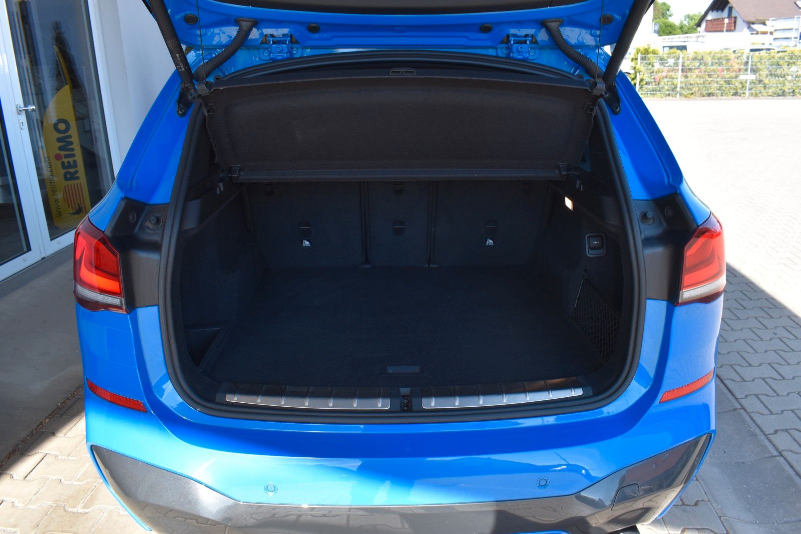 BMW X1 xDrive20i Aut. M Sport - Samsaru's Car Outlet