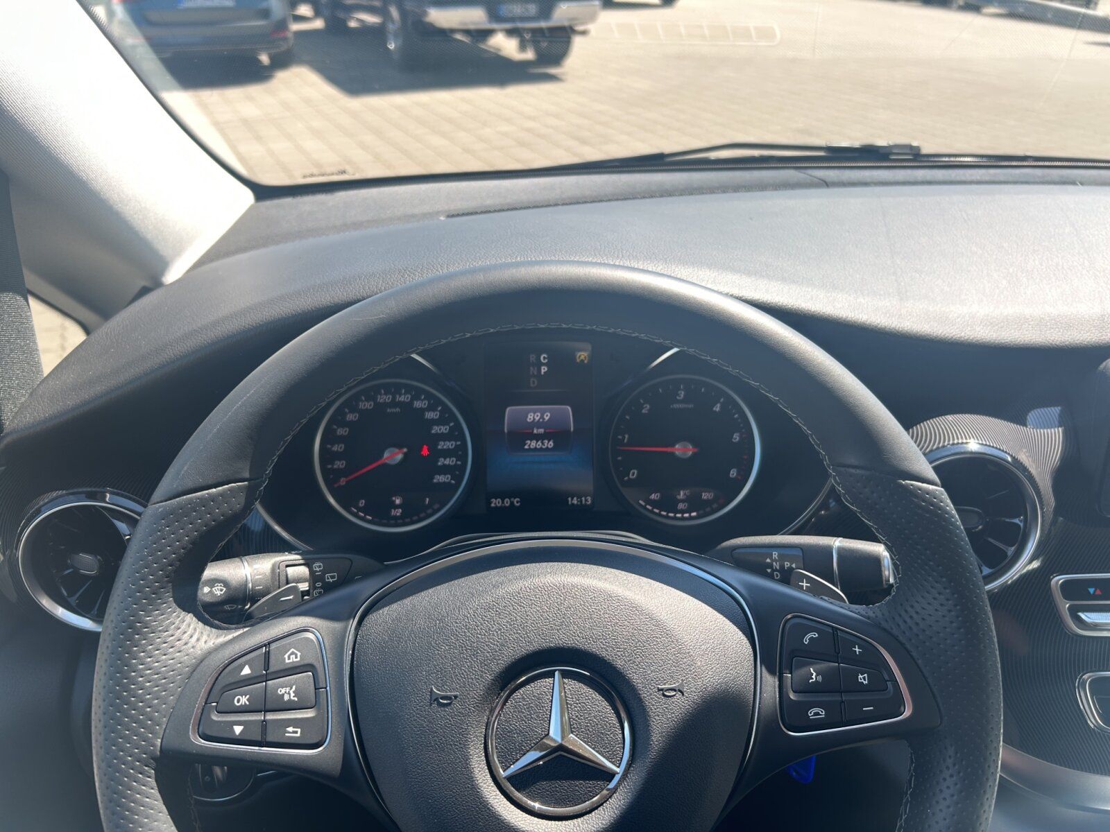 Mercedes-Benz V 220 d EDITION LANG - Samsaru's Car Outlet