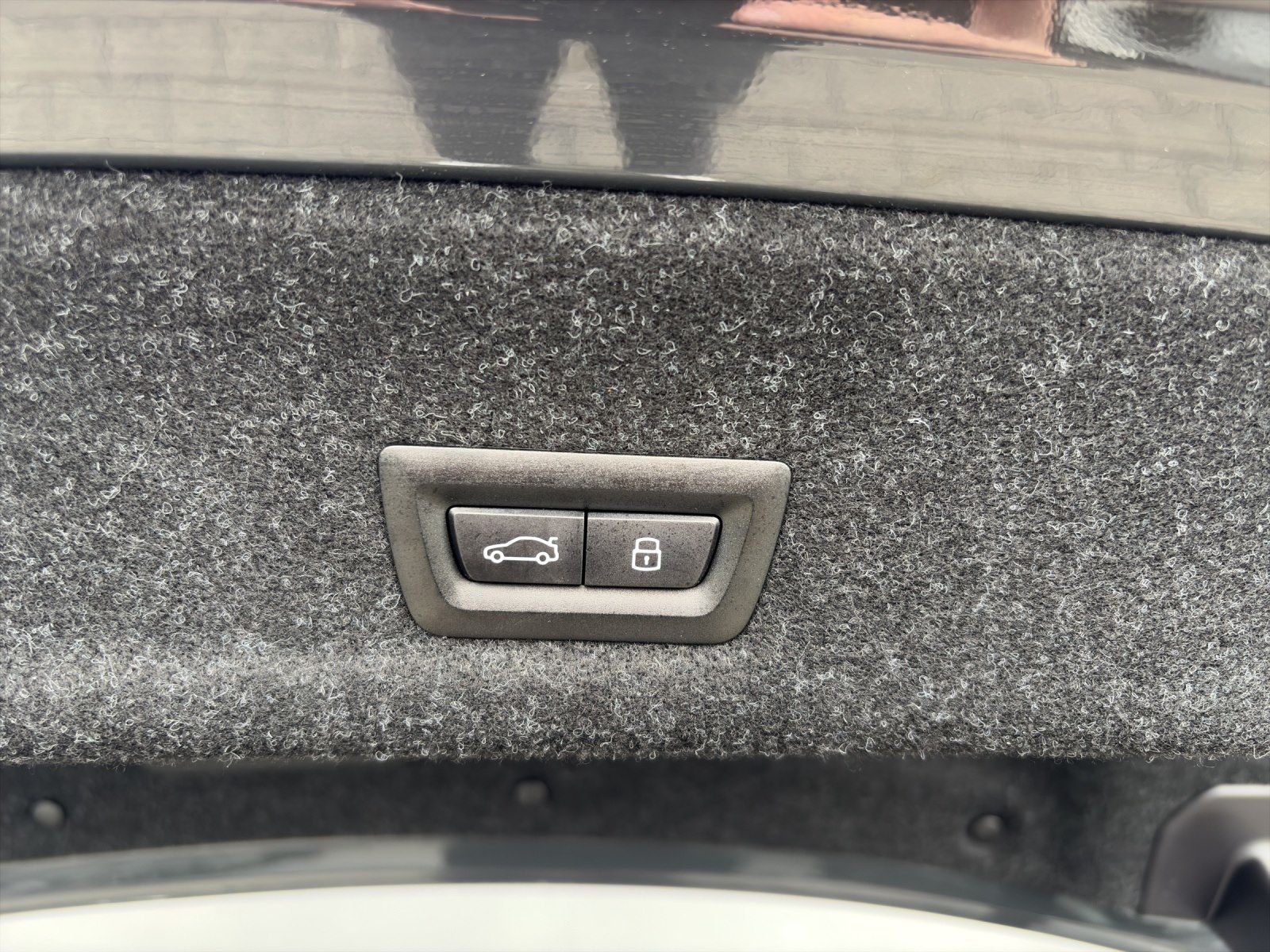 BMW 320i Limousine M-Sport Head-Up Glasdach DrivAss.