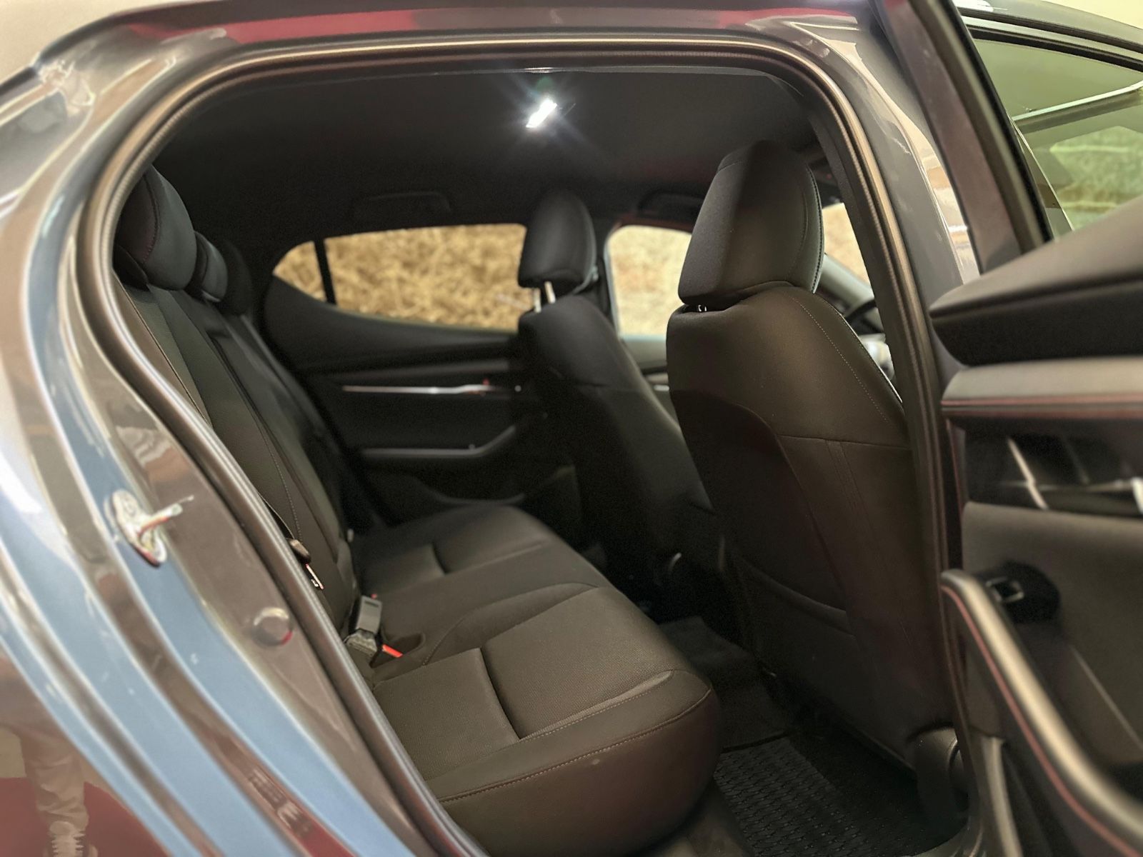 Mazda 3 LIM HOMURA AUTOM SHZ NAVI XENON