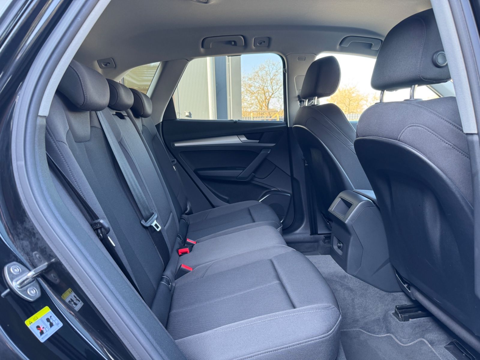 Audi Q5 40 TDI quattro - Samsaru's Car Outlet