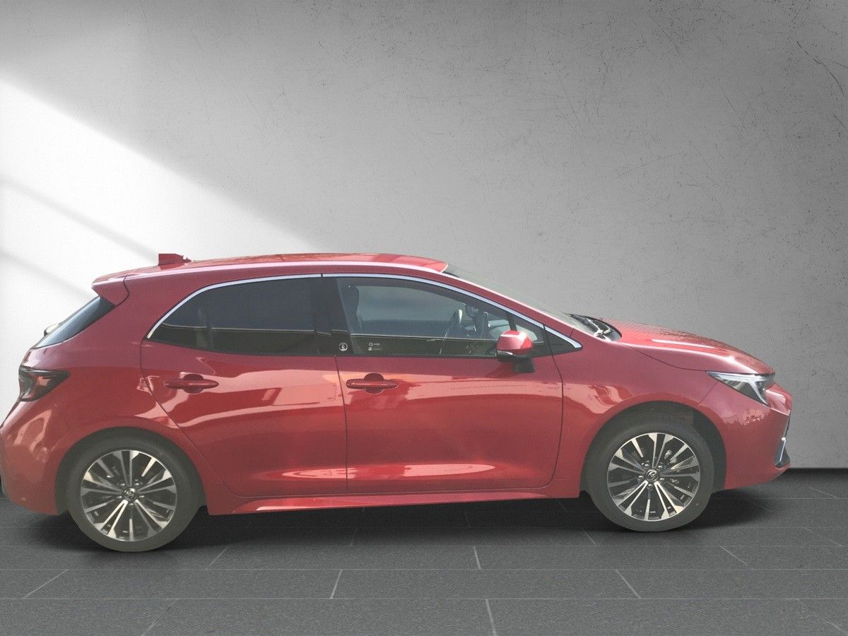 Toyota Corolla 1.8 Hybrid - Samsaru's Car Outlet