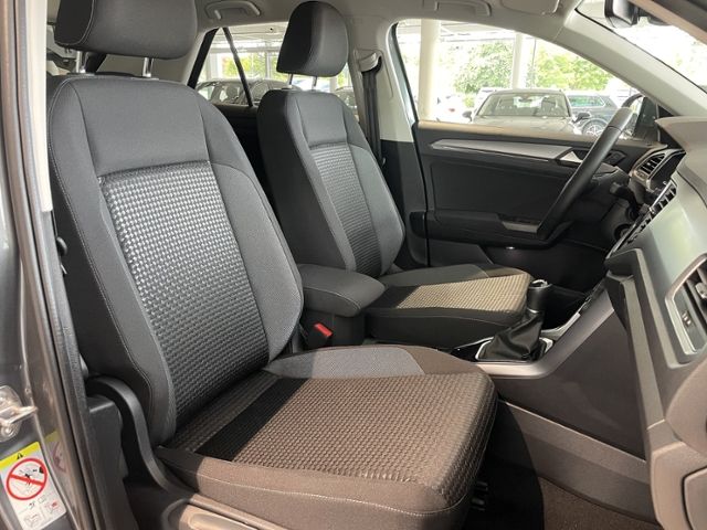 Volkswagen T-Roc 1.5 TSI Active - Samsaru's Car Outlet