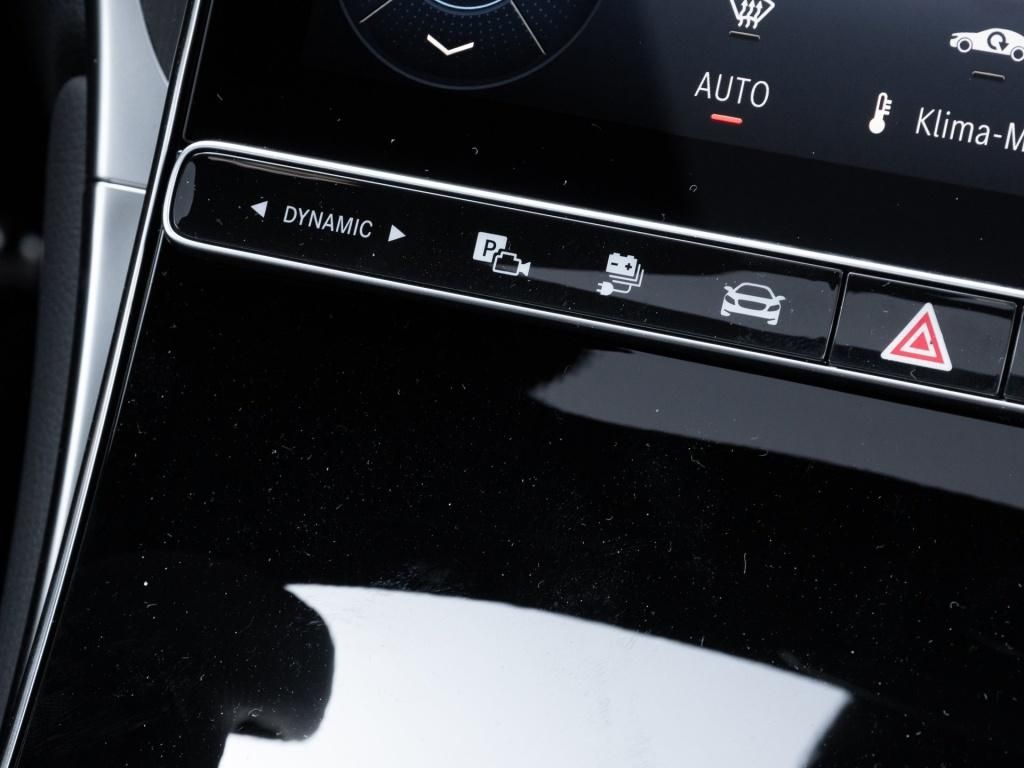 Mercedes-Benz GLC 300 e 4M AMG/LED/Pano/AHK/Burm3D/360/Night