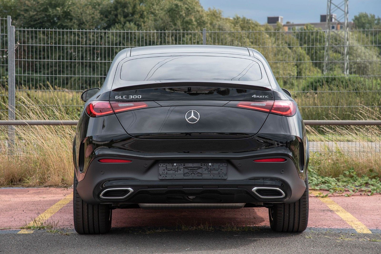Mercedes-Benz GLC 300 Coupé AMG - Samsaru's Car Outlet