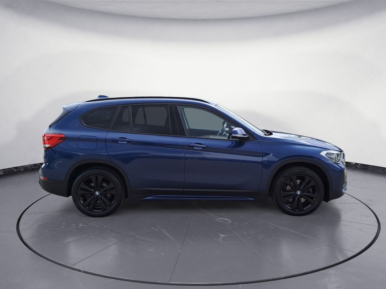 BMW X1 xDrive25e Sport Line Steptronic - Samsaru's Car Outlet