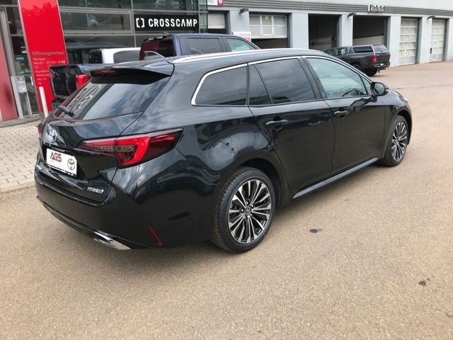 Toyota Corolla Touring Sports Hybrid - Samsaru's Car Outlet