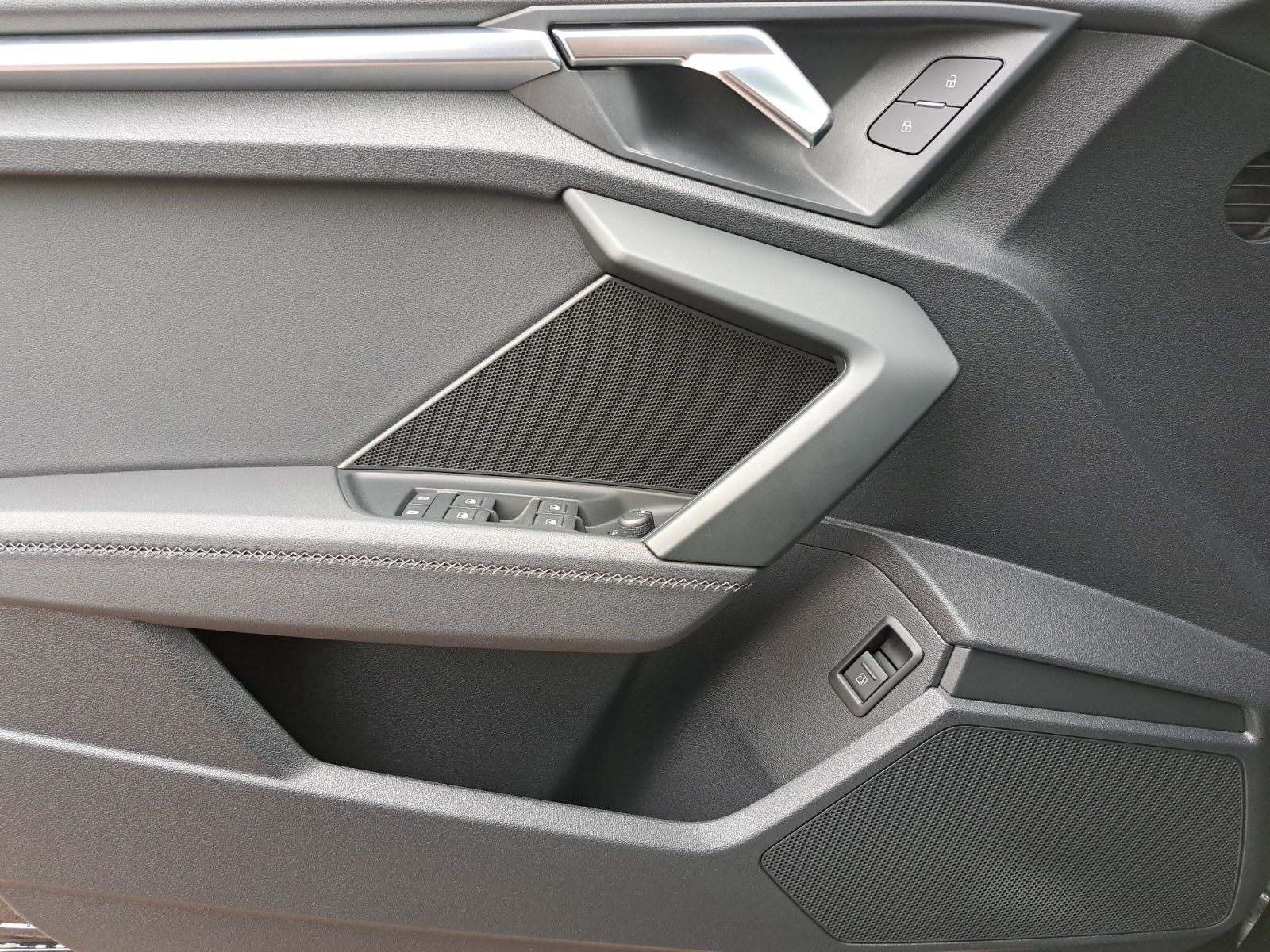 Audi A3 Sportback S line 40 TFSIe S tronic PANO APP K