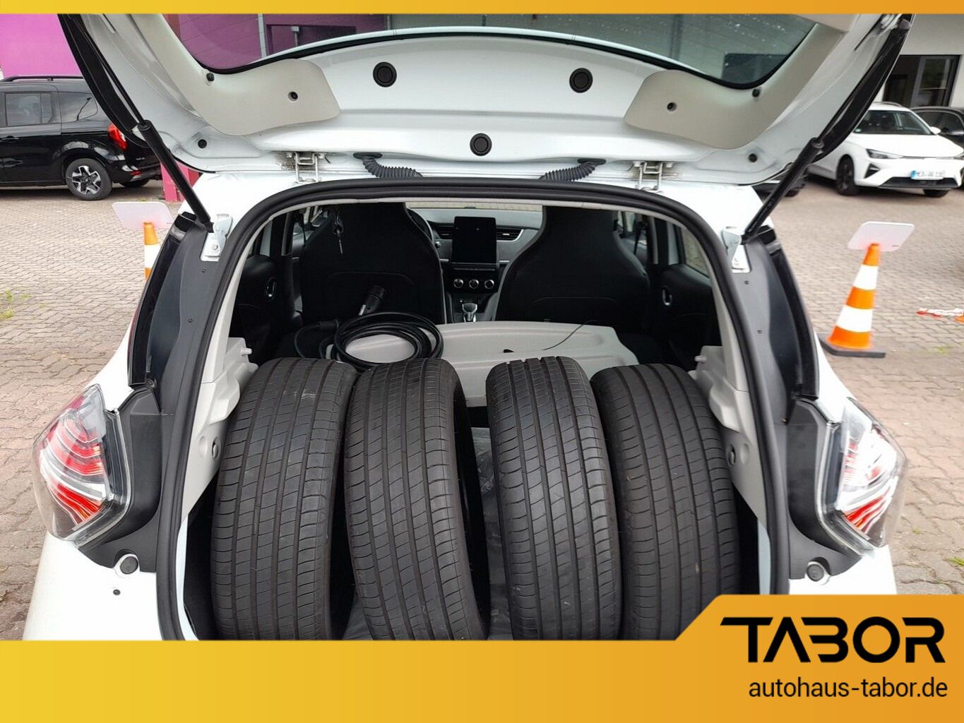 Renault Zoe ZE50 R135 Intens - Samsaru's Car Outlet