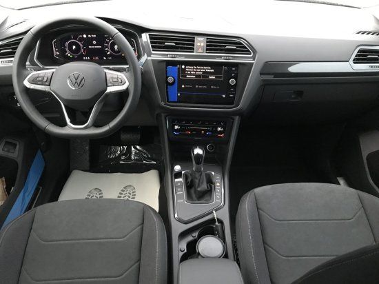 Volkswagen Tiguan 1.4 e-Hybrid Elegance - Samsaru's Car Outlet