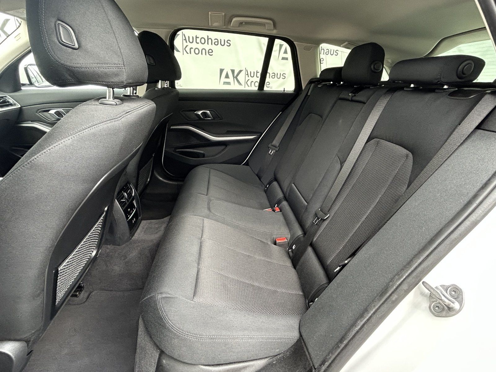 BMW 320 d Mild Hybrid xDrive - Samsaru's Car Outlet
