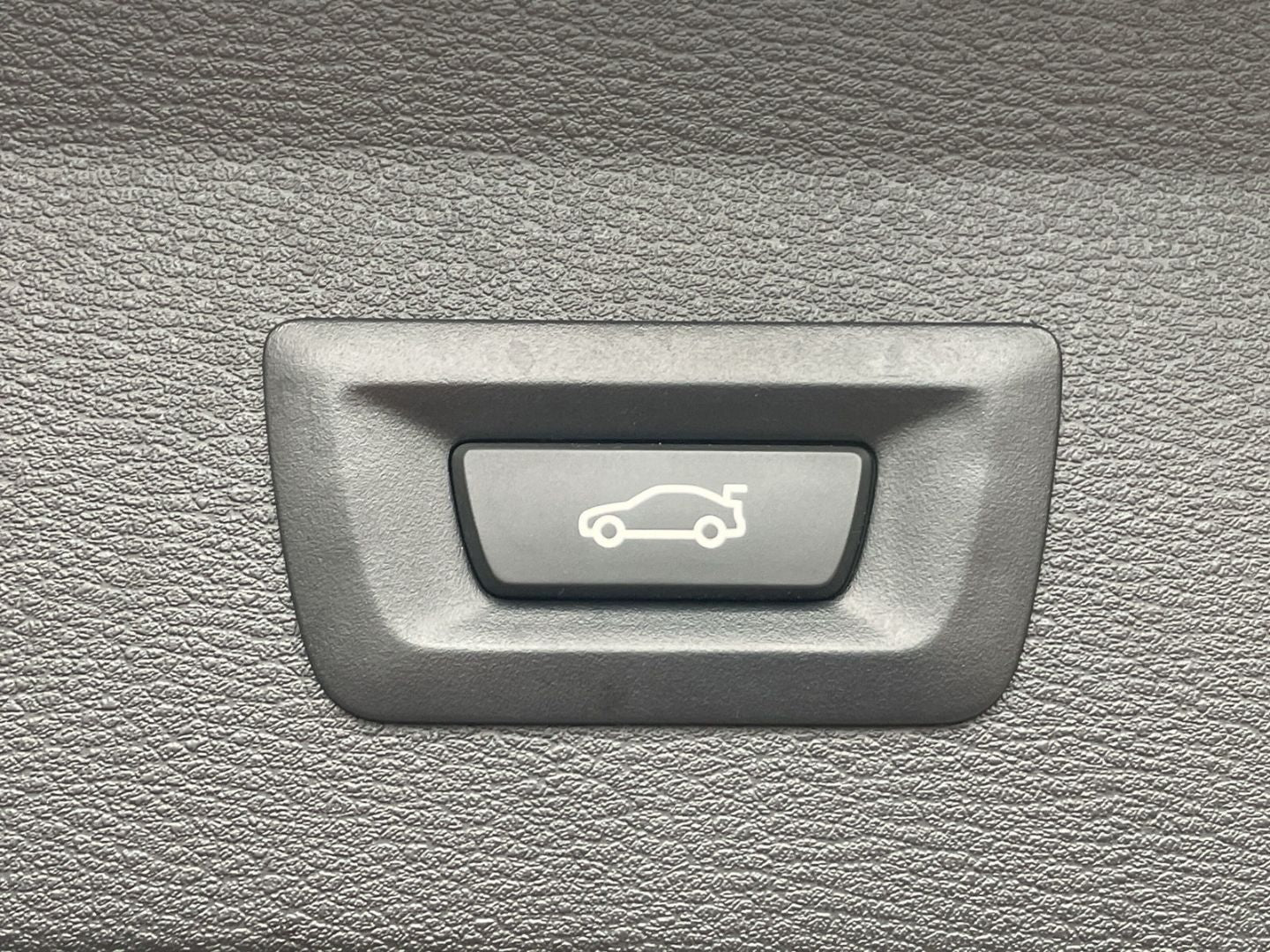 BMW X1 25e Advantage - Samsaru's Car Outlet