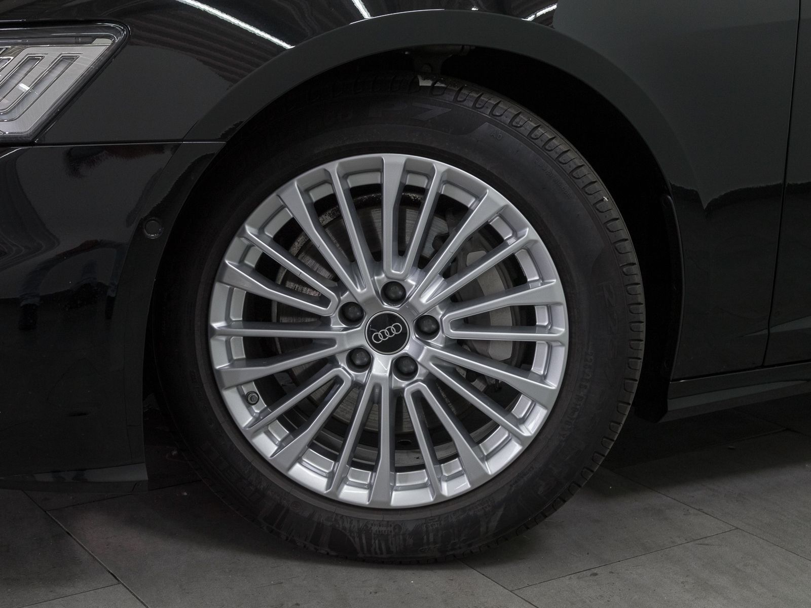 Audi A6 Limousine 45 TFSI Q S LINE - Samsaru's Car Outlet