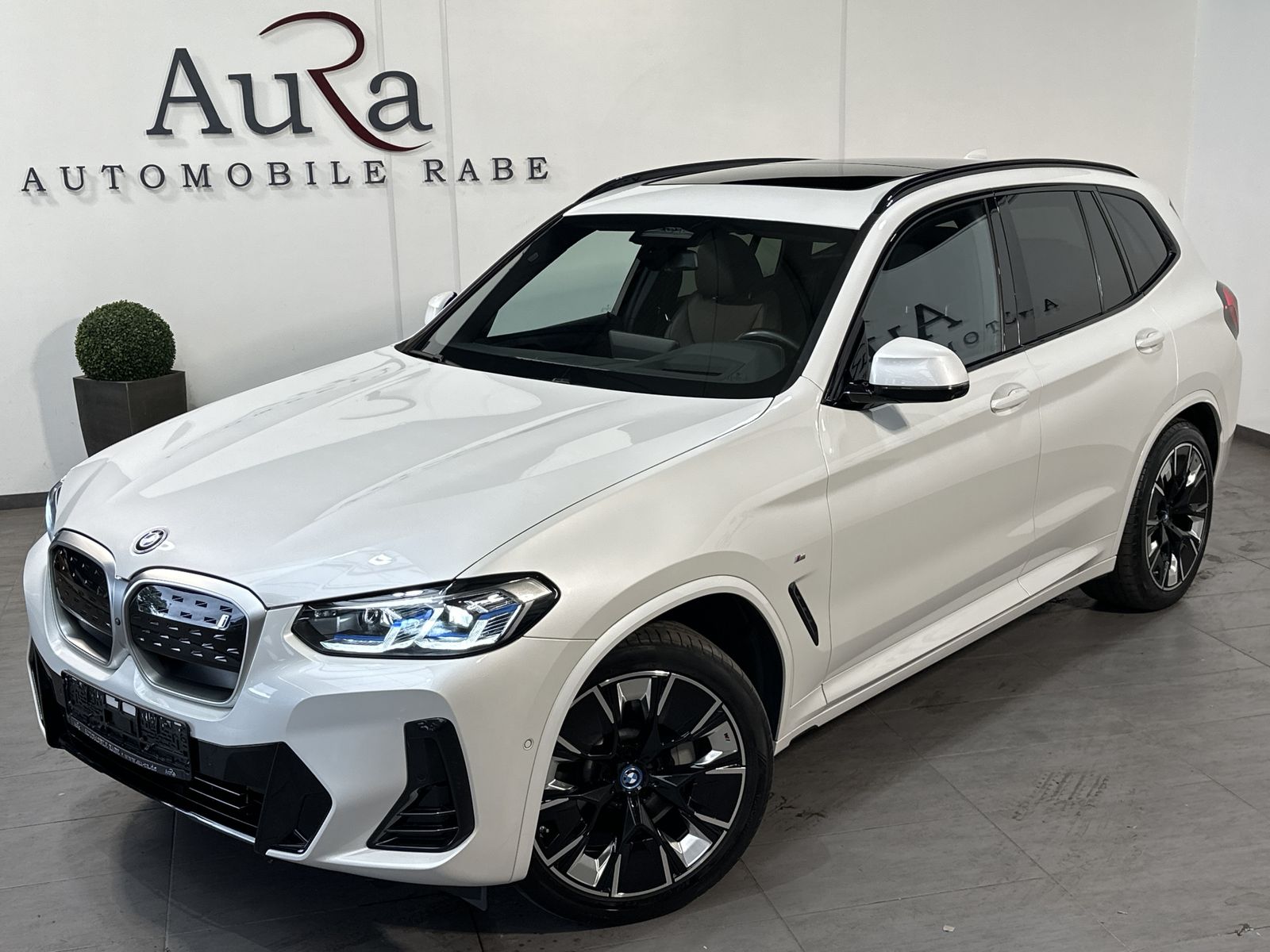 BMW iX3 Impressive NAV+LASER+ACC+KAMERA+PANO+HUD+AHK
