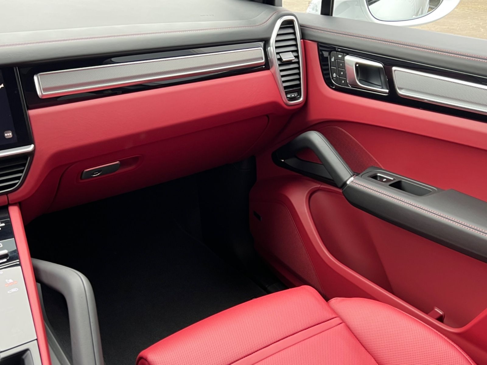 Porsche CAYENNE COUPE PLATINUM EDITION, SPORT CHRONO
