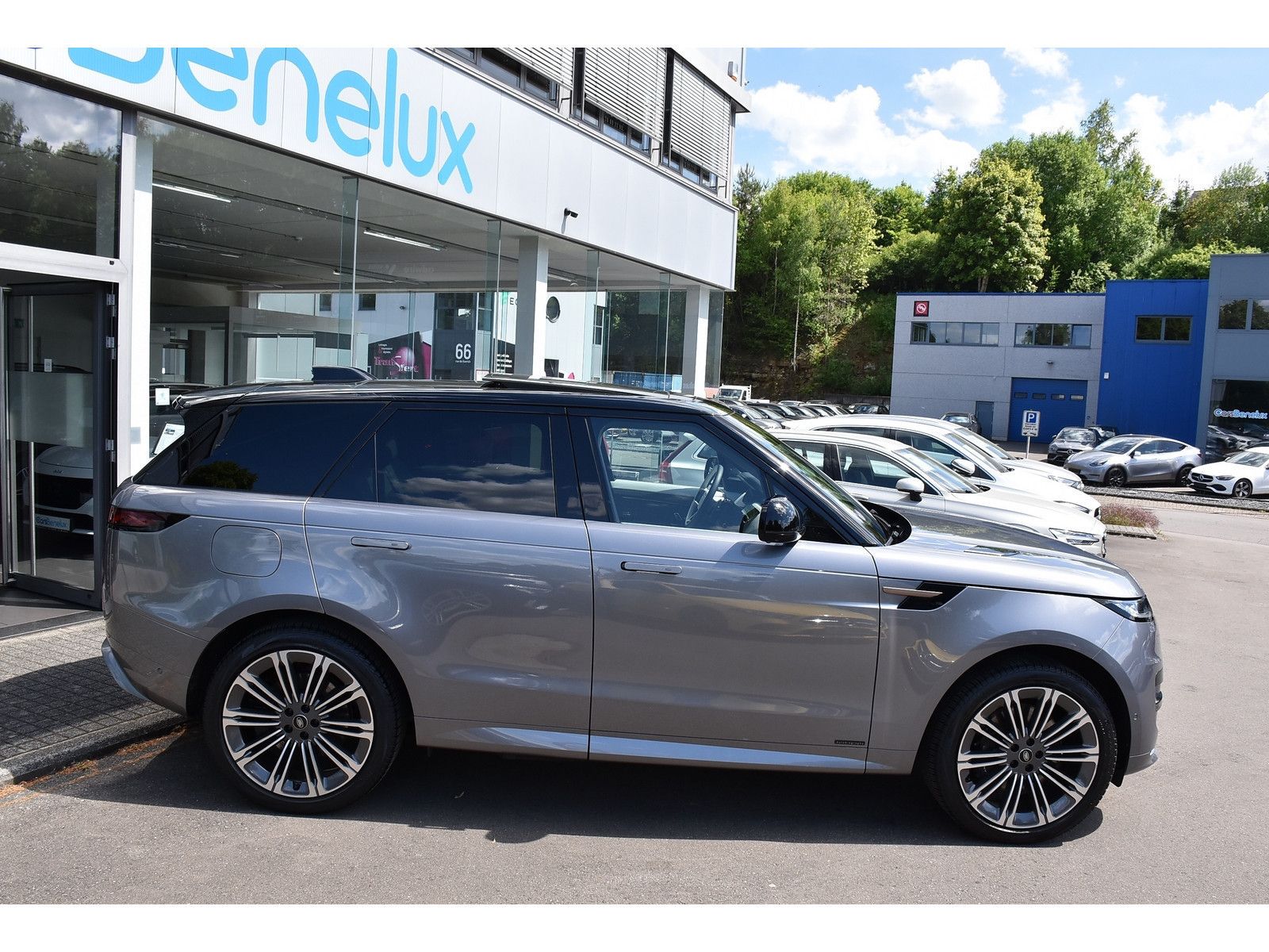 Range Rover Sport 3.0 P550e Autobiography - Samsaru's Car Outlet