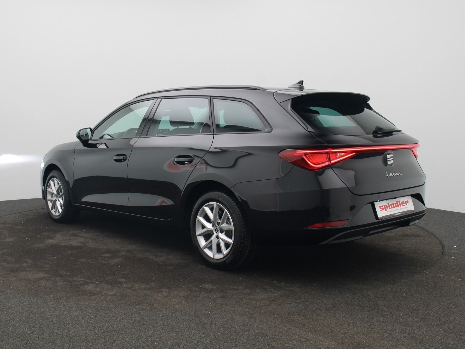 Seat Leon ST Style Edition 2.0TDI DSG/ Navi, AHK, LED