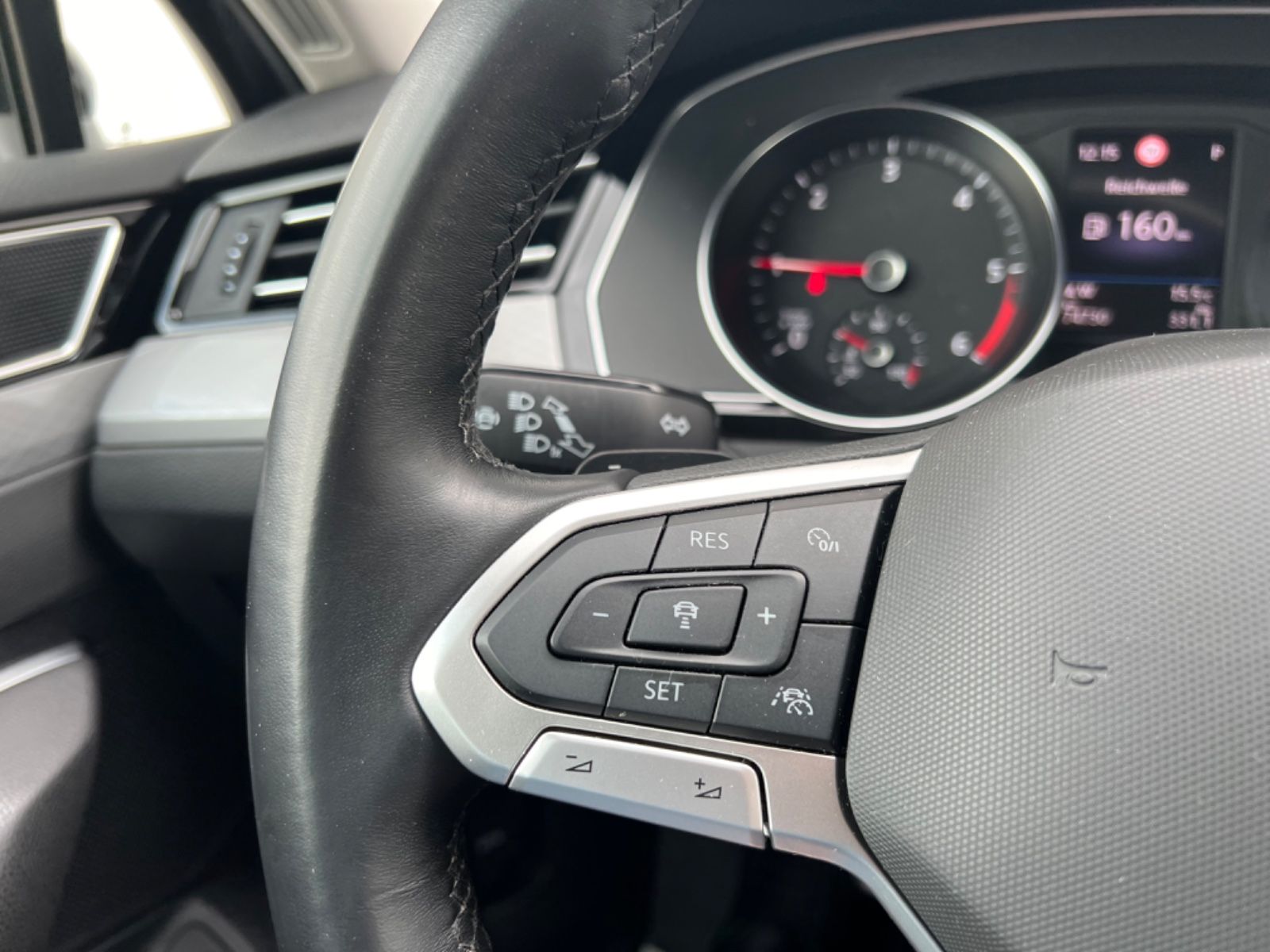 Volkswagen Passat 2.0 TDI - Samsaru's Car Outlet