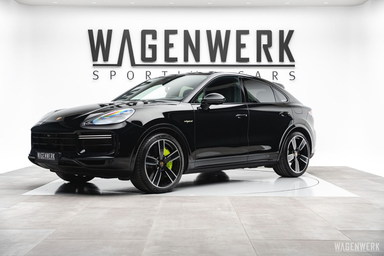 Porsche Cayenne Coupé Turbo S E-Hybrid MASSAGE AHV INNOD