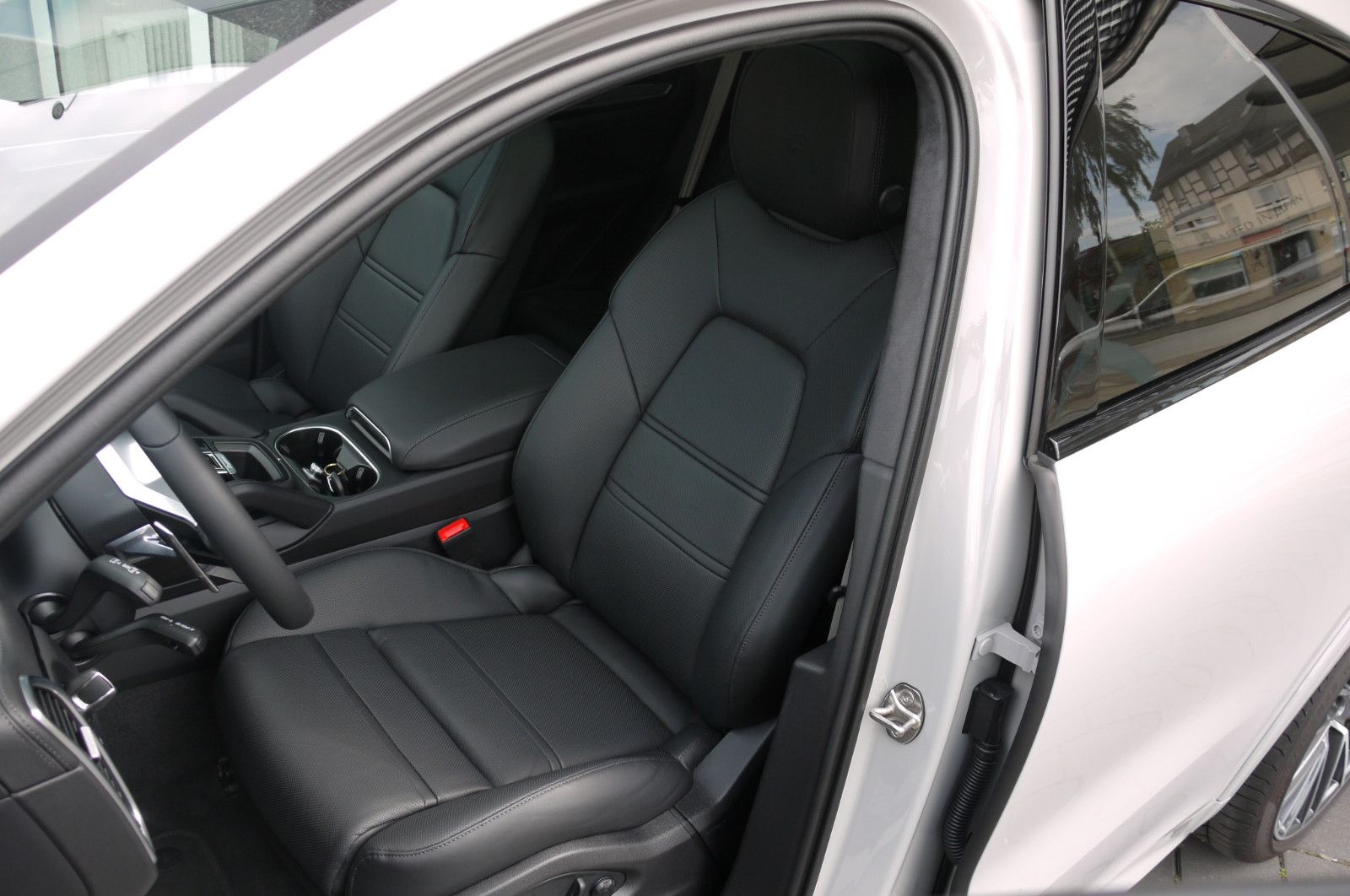 Porsche Cayenne E-Hybrid Platinum Edition*ACC*LUFT*PANO*