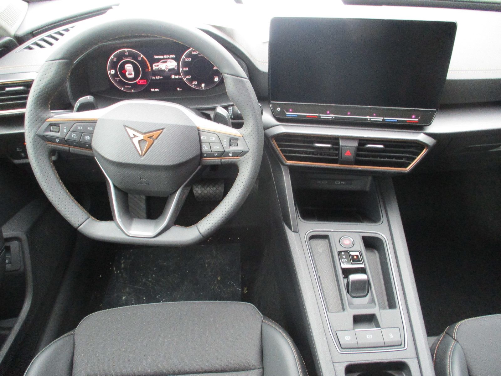 Cupra Formentor VZ 1,4 DSG e-Hybrid *AHK*PanoDach*