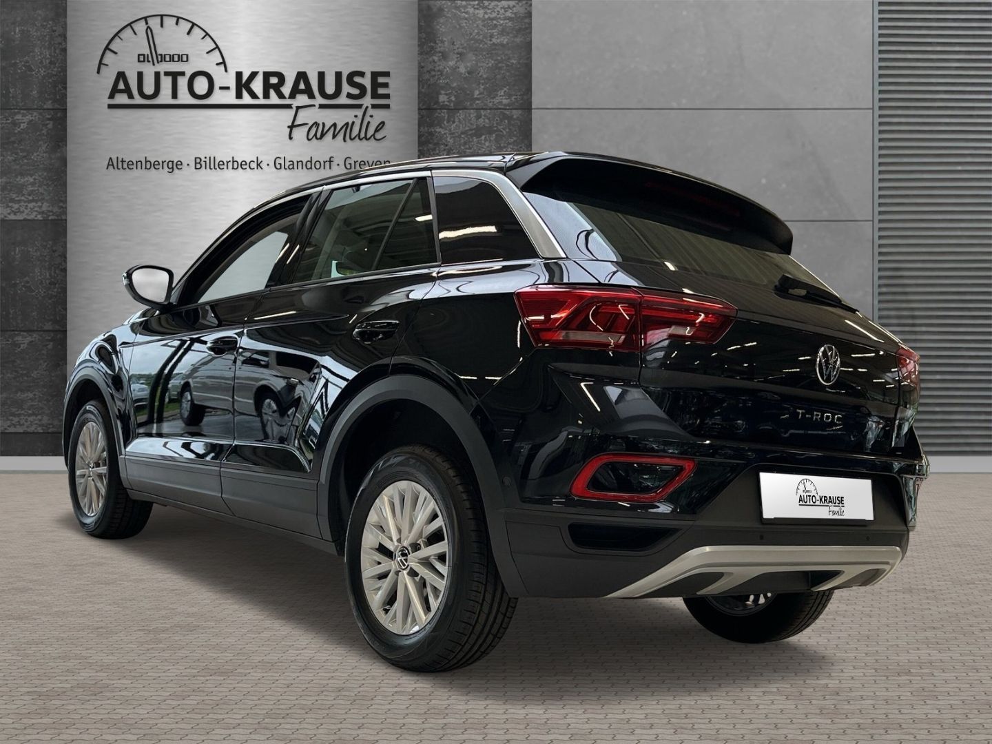Volkswagen T-Roc 1.0 TSI - Samsaru's Car Outlet