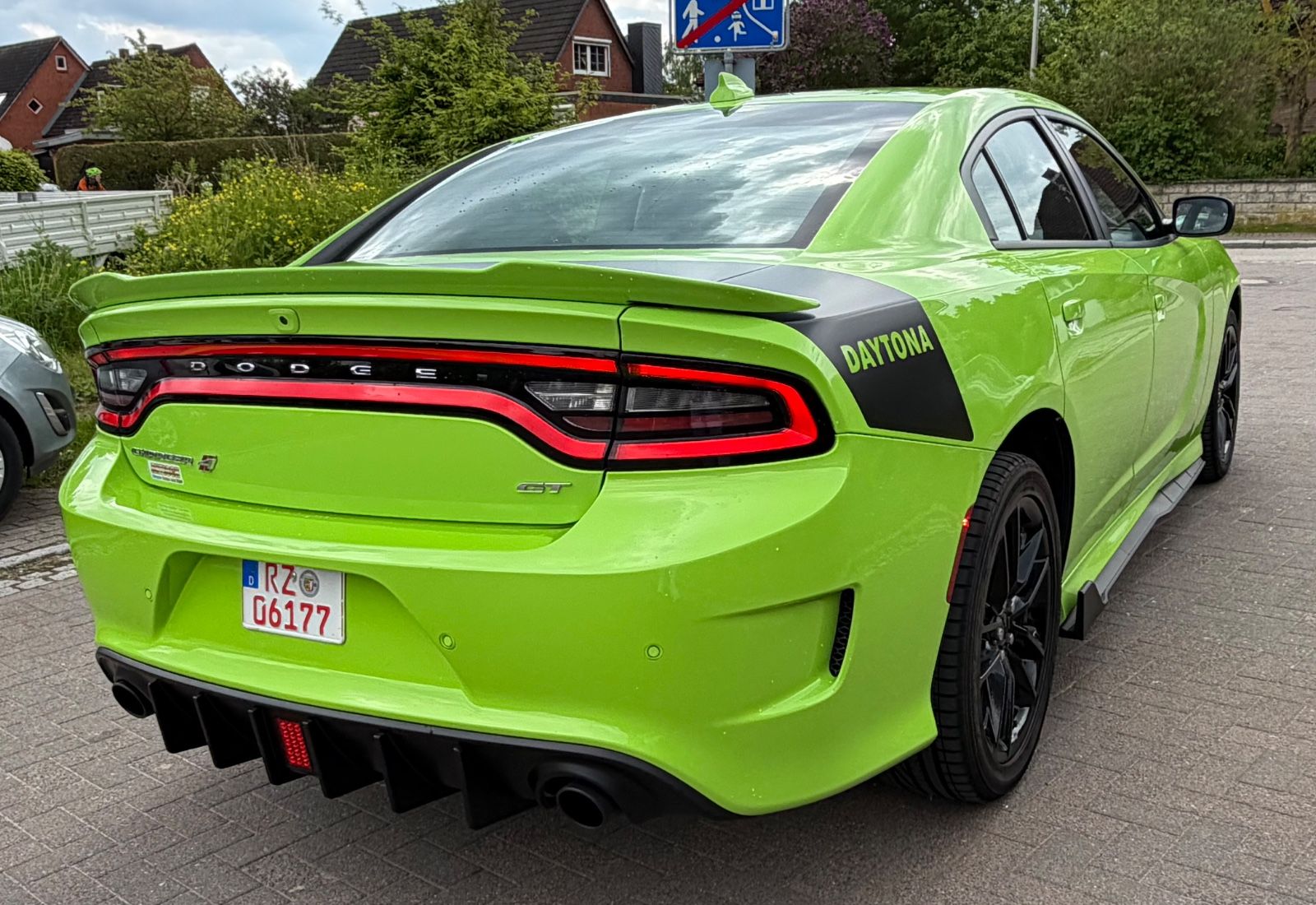 Dodge Charger GT AWD Daytona Line Voll Ausstat WIE NEU