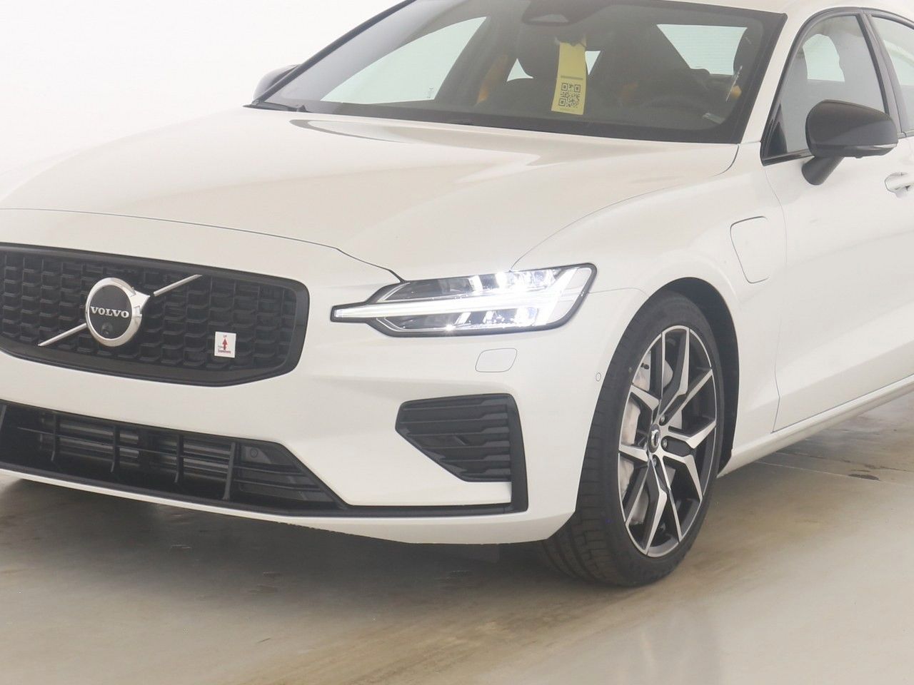 Volvo S60 T8 AWD Recharge Polestar Engineered