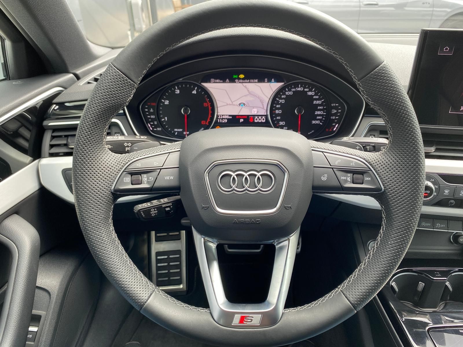Audi A4 Avant 40 TDI quattro S line - Samsaru's Car Outlet