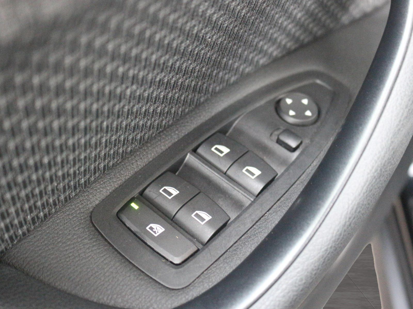 BMW X1 xDrive25e Advantage - Samsaru's Car Outlet