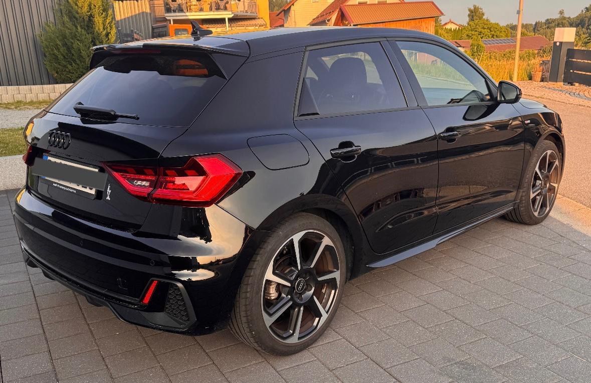 Audi A1 Sportback 30 TFSI S line