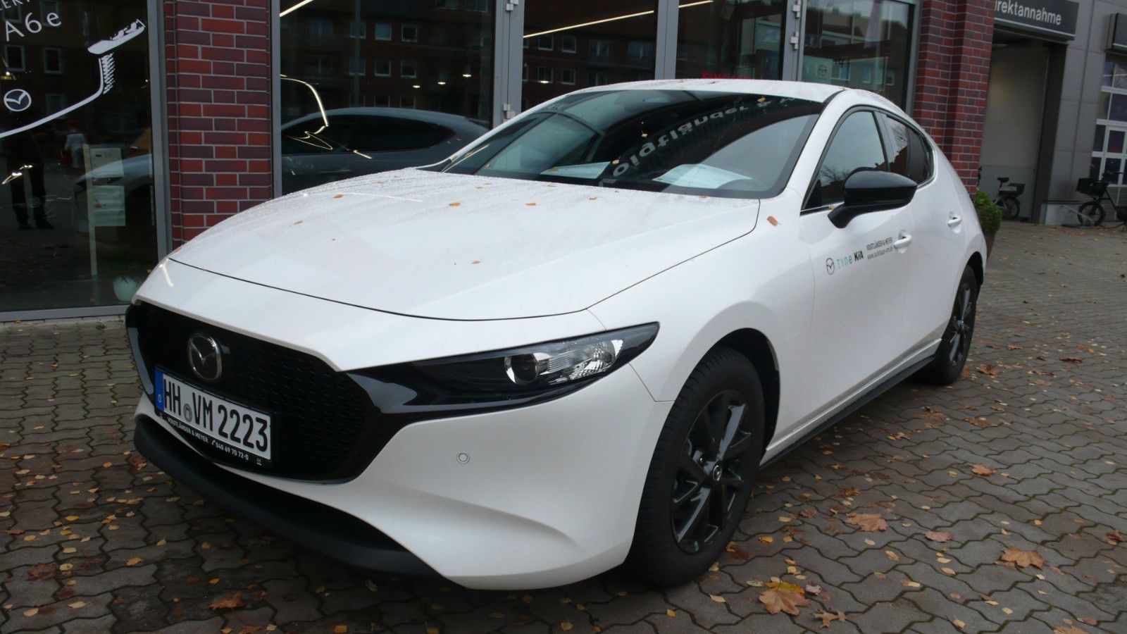Mazda 3 2.5L e-SKYACTIV G 140PS Homura Automatik