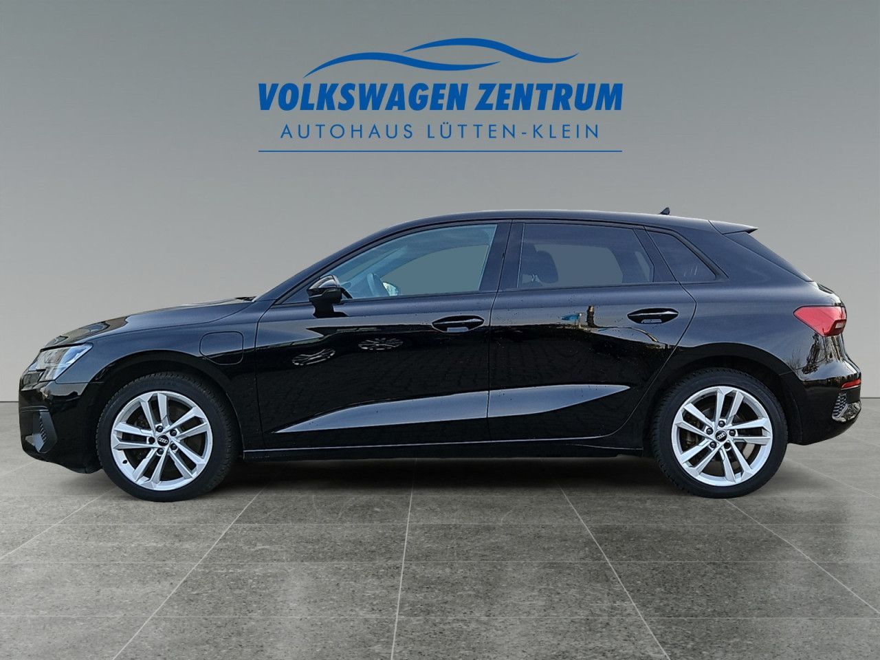 Audi A3  Sportback TFSI e DSG,NAVI+,SHZ,GRA,PDC,VC