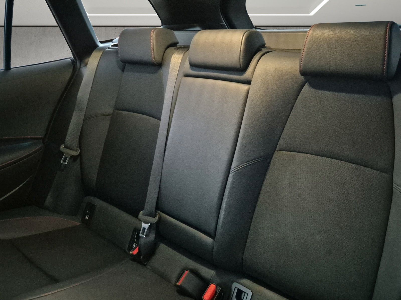 Toyota Corolla TS Hybrid GR Sport Navi Kamera SHZ ACC