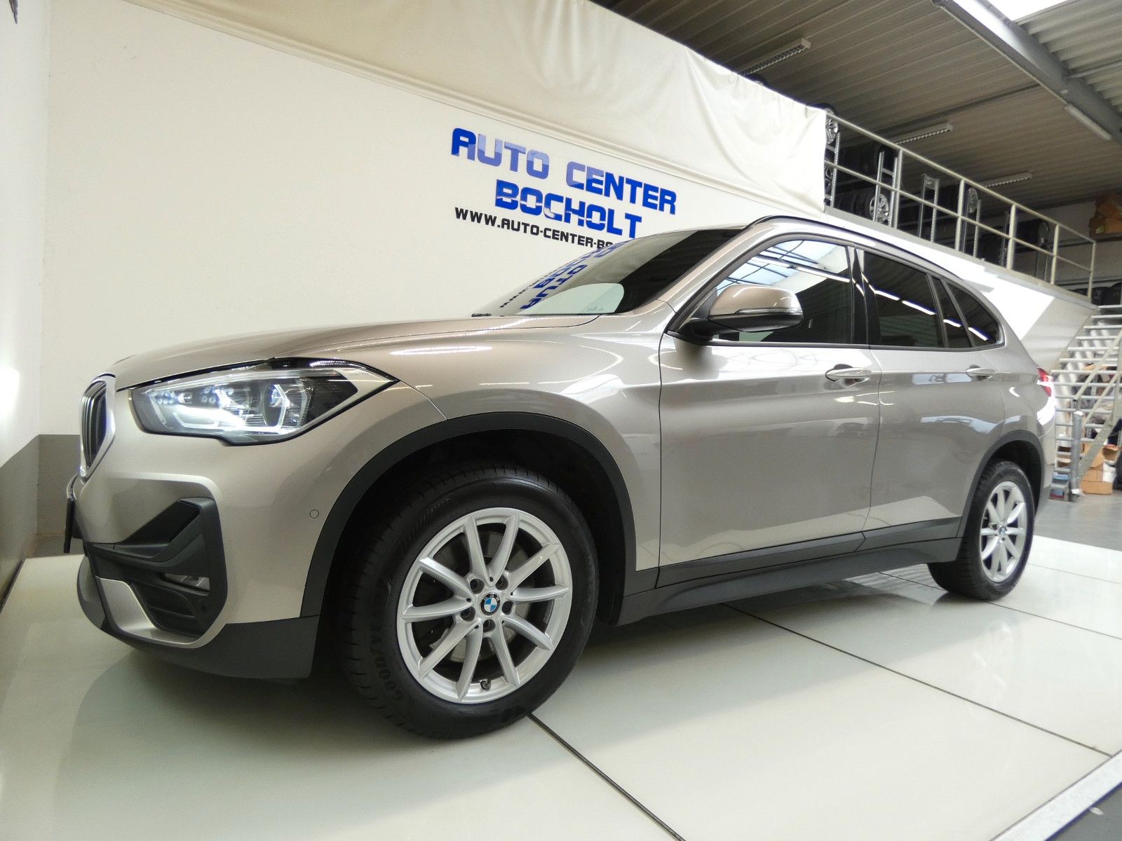 BMW X1 xDrive 25 d Advantage - Samsaru's Car Outlet