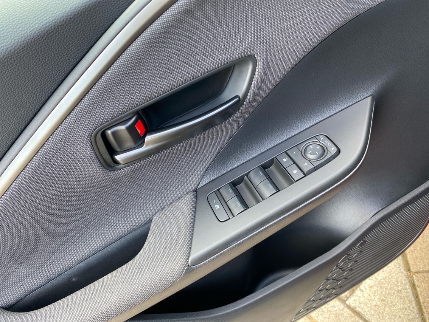 Toyota C-HR 1.8 Hybrid Team D *LED*ACC*CAM*SHZ*CarPlay*