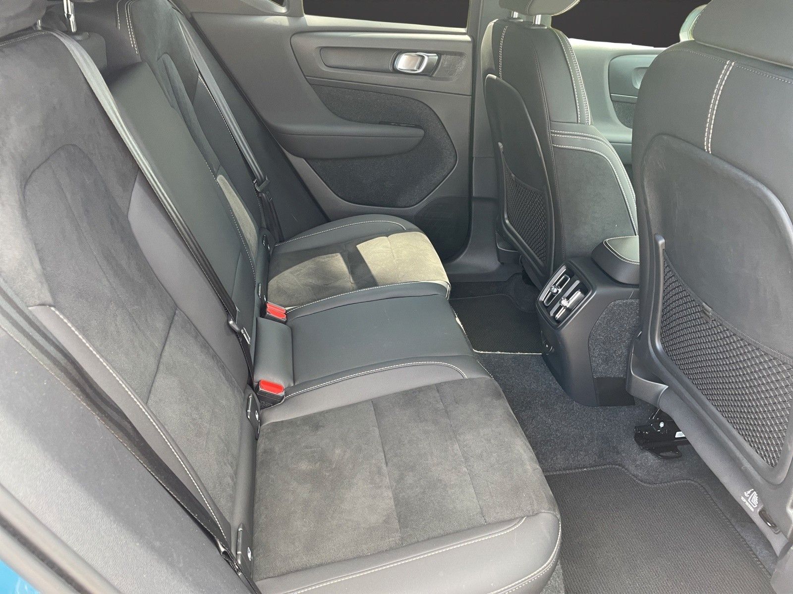 Volvo XC40 Recharge Twin Motor AWD Plus