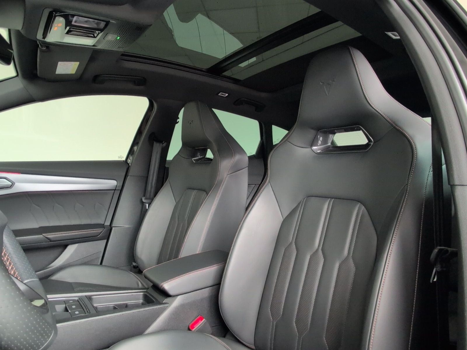 Cupra Formentor 1.4 VZ e-HYBRID Pano/AHK/XL/LEDER/COPP