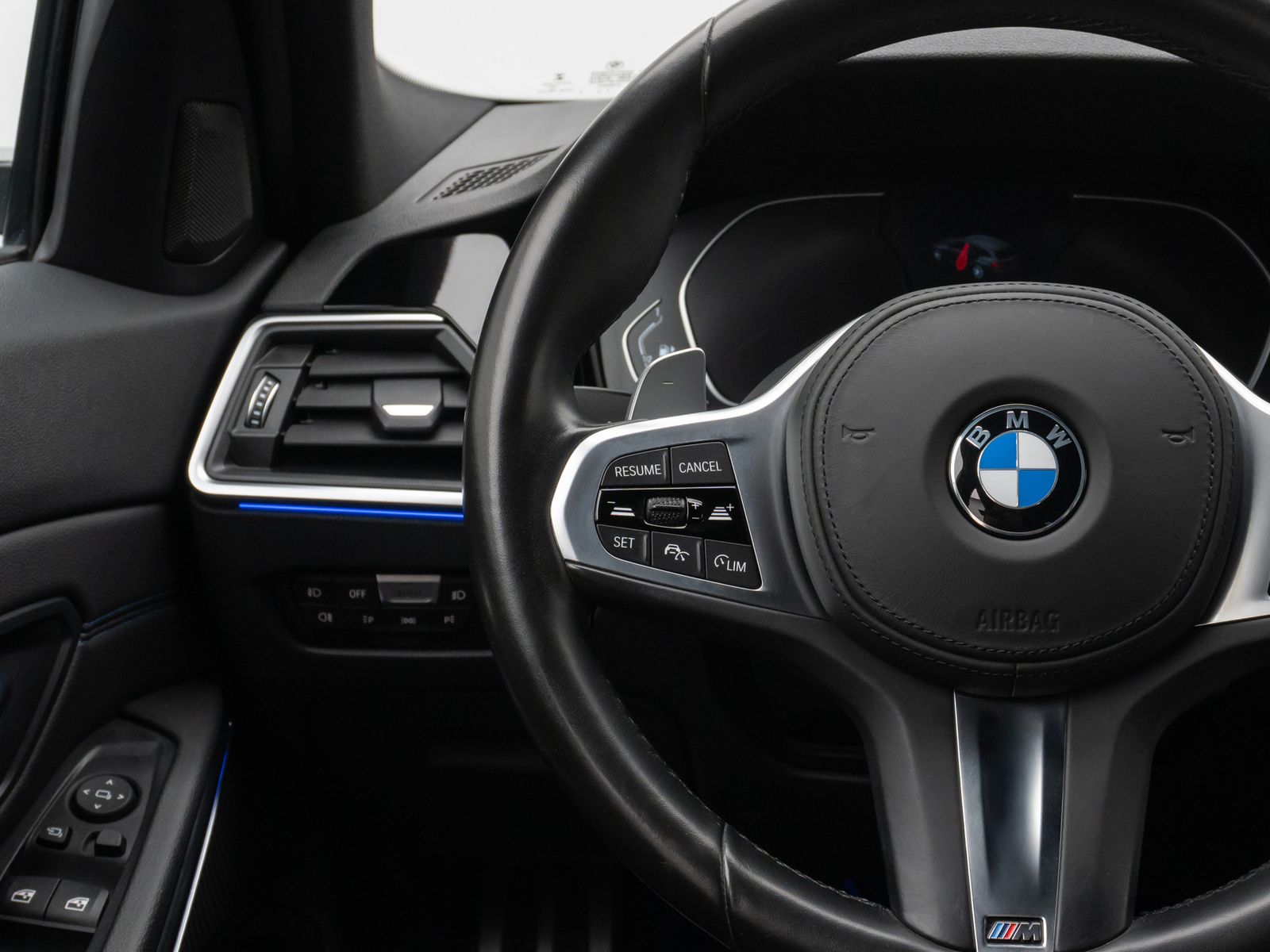 BMW 320d M Sport - Samsaru's Car Outlet