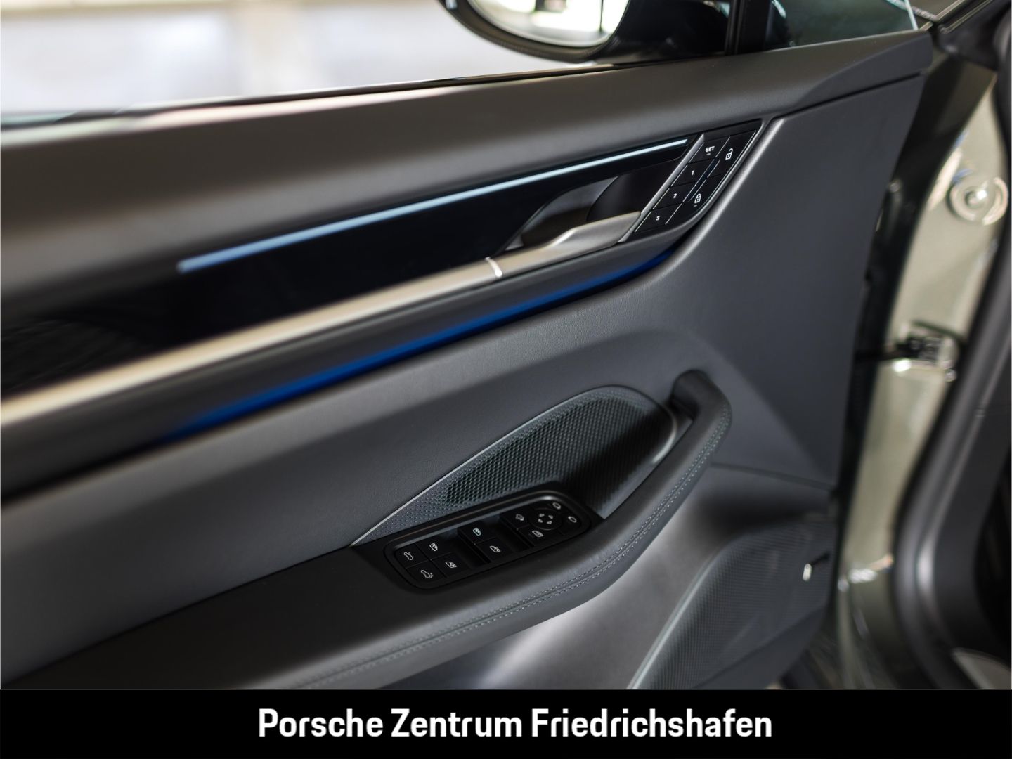 Porsche Macan 4 Hinterachslenkung InnoDrive Head-Up