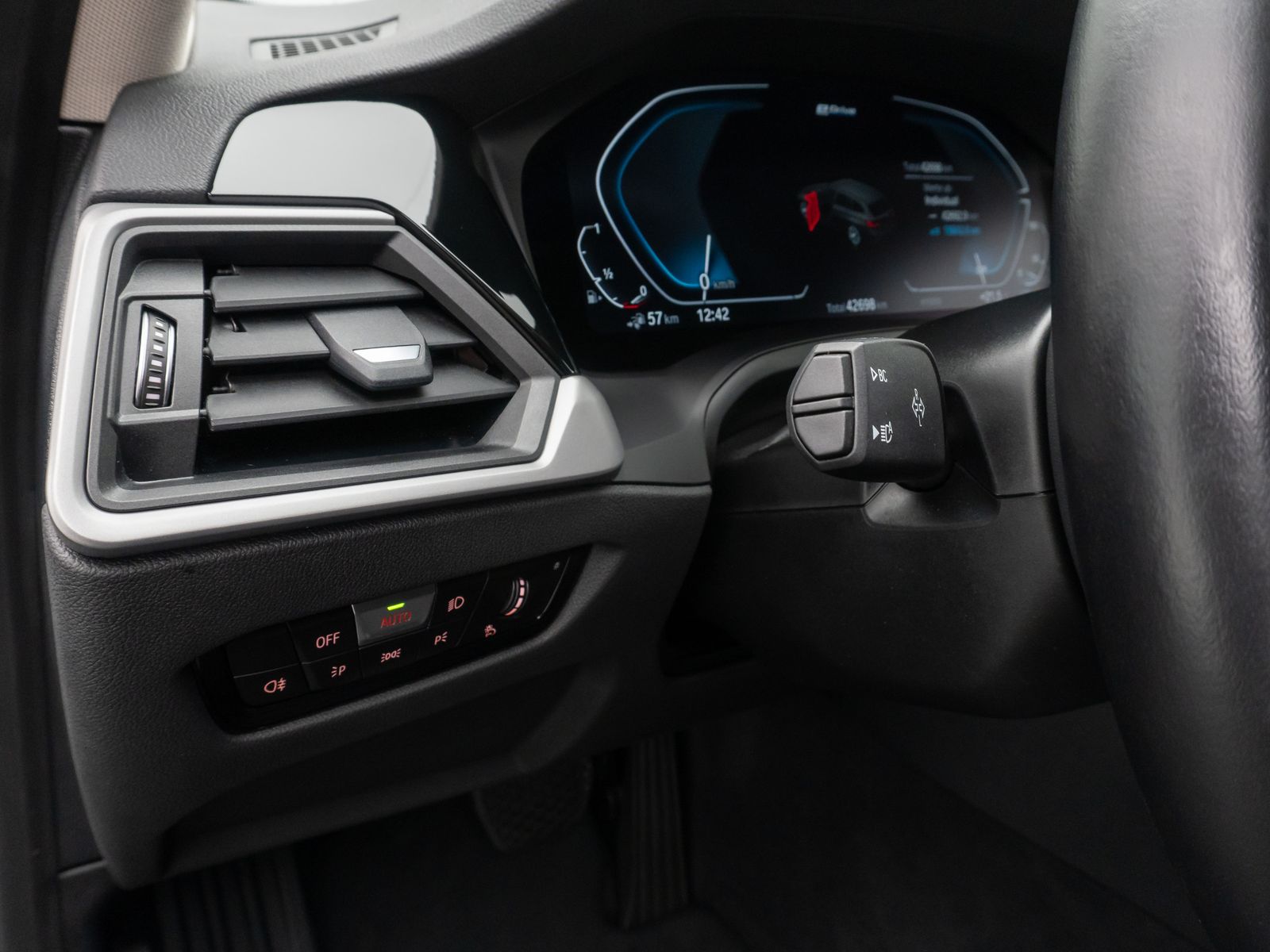 BMW 320e - Samsaru's Car Outlet