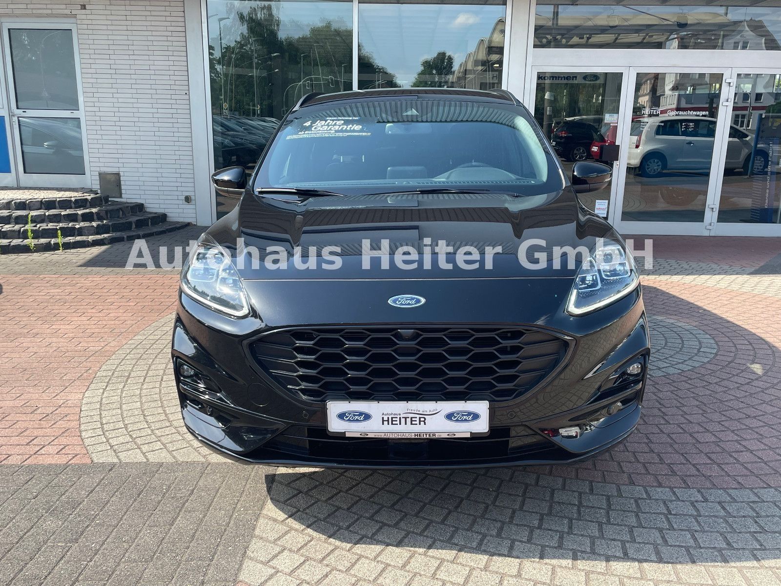 Ford Kuga PHEV ST-Line X - Samsaru's Car Outlet